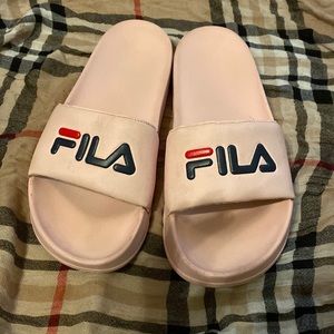 Fila Slides